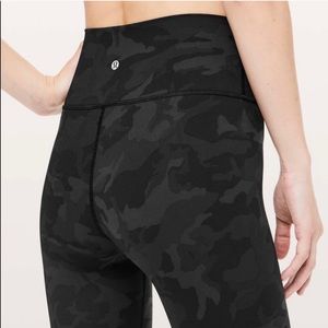 Lululemon CAMO Align Pant - Lightly worn - Size 4